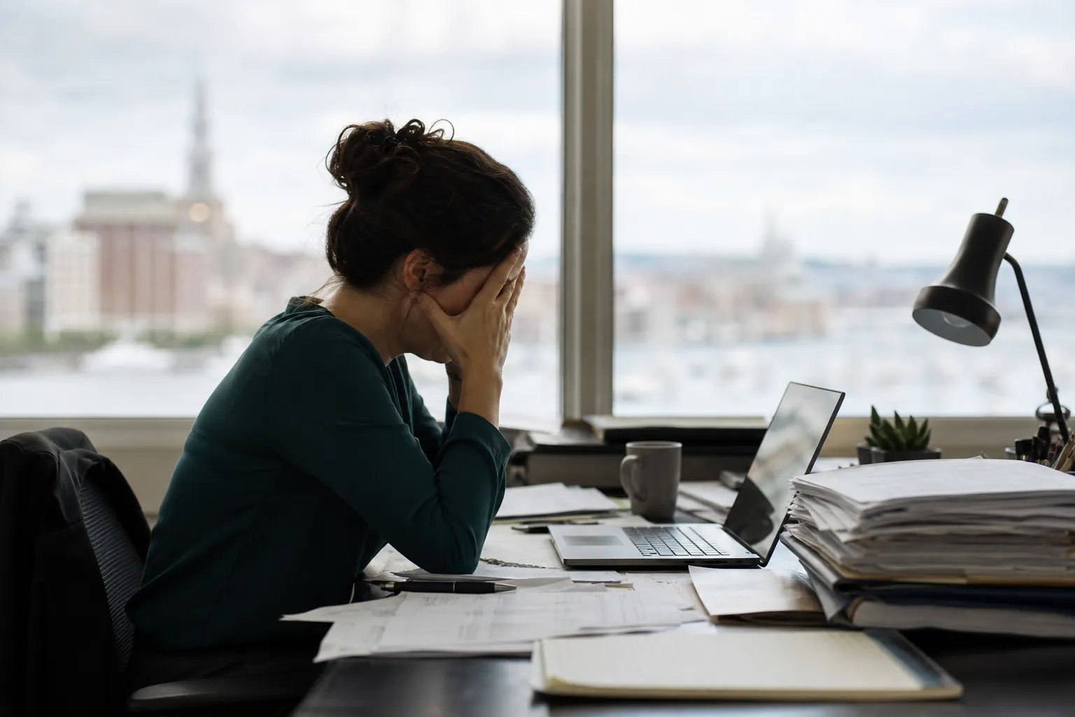 Editorial illustration of How PTSD symptoms can affect a workday in Massachusetts